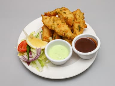 Fish pakora in crispy spiced batter with salad, lemon, mint sauce and tamarind sauce at Taste of Himalayan, Rowley Regis